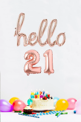 21 Yaş